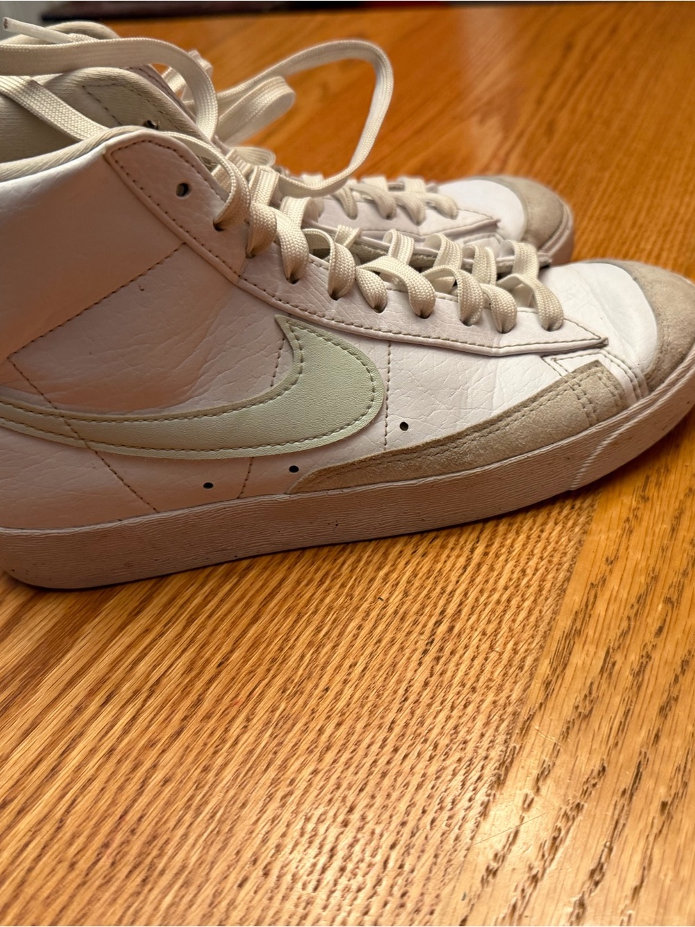 Nike Mid-Top Sneakers in White with Pale Green Swoosh